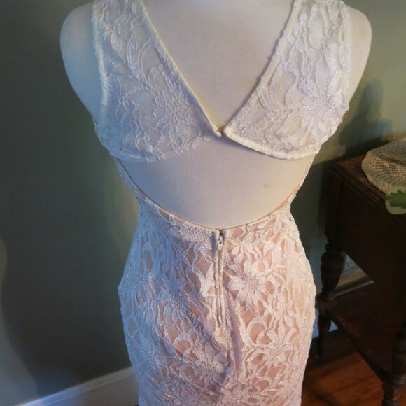 City Triangles Formal Prom Evening Gown Dress Size 7 Lace Sparkles Pink Blush - Picture 4 of 7